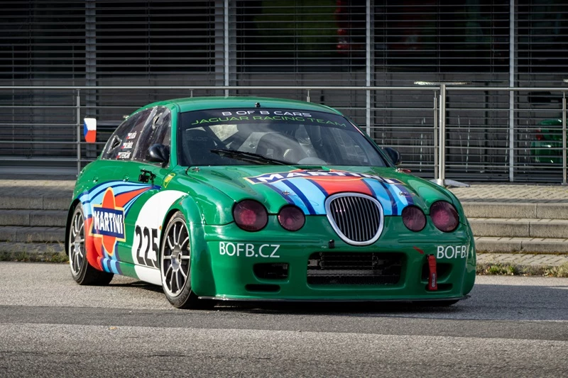 Jaguar_Racing_Team_B_of_B_cars_Ostrava_8(10)